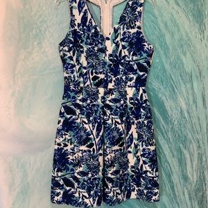 ✨H&M Dress - Size 10 (fit/ flare w back cut outs)